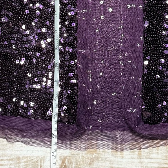 Nordstrom Signature Plum Purple Sequins Cardigan in OS (OneSize) - Picture 4 of 7